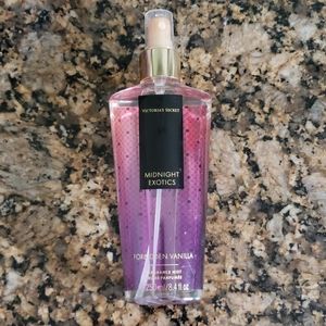 Victoria Secret midnight exotics body spray